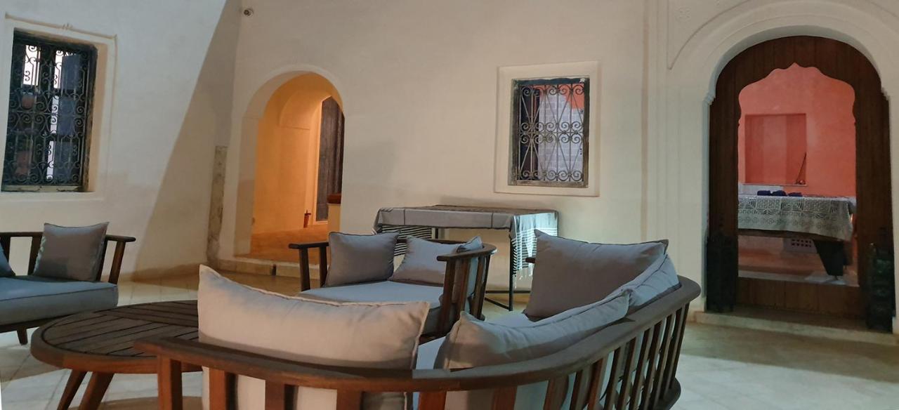 Bed and Breakfast Dar Ennour à Houmt Souk  Extérieur photo