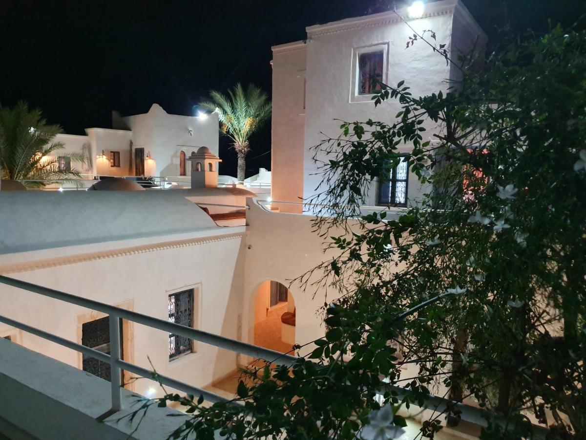 Bed and Breakfast Dar Ennour à Houmt Souk  Extérieur photo