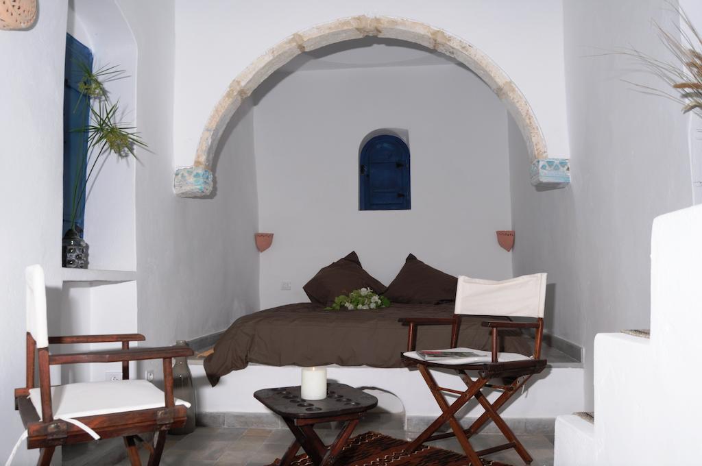 Bed and Breakfast Dar Ennour à Houmt Souk  Chambre photo